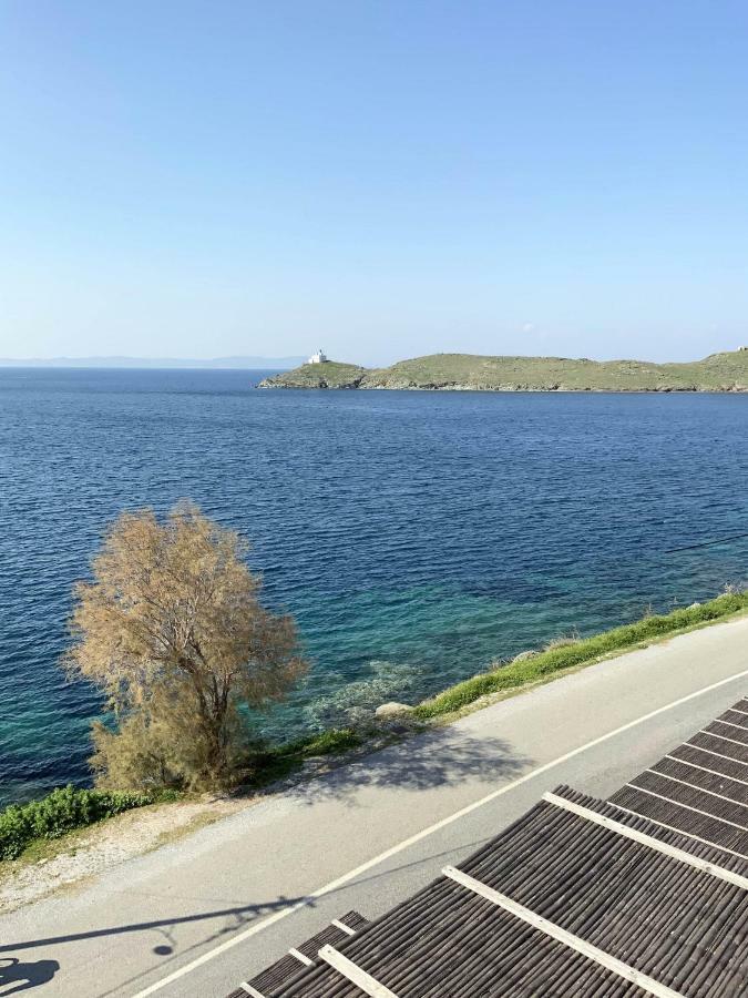 Aqua Blue, Only 100 Meters From The Beach Of Gialiskari Ioulis Luaran gambar